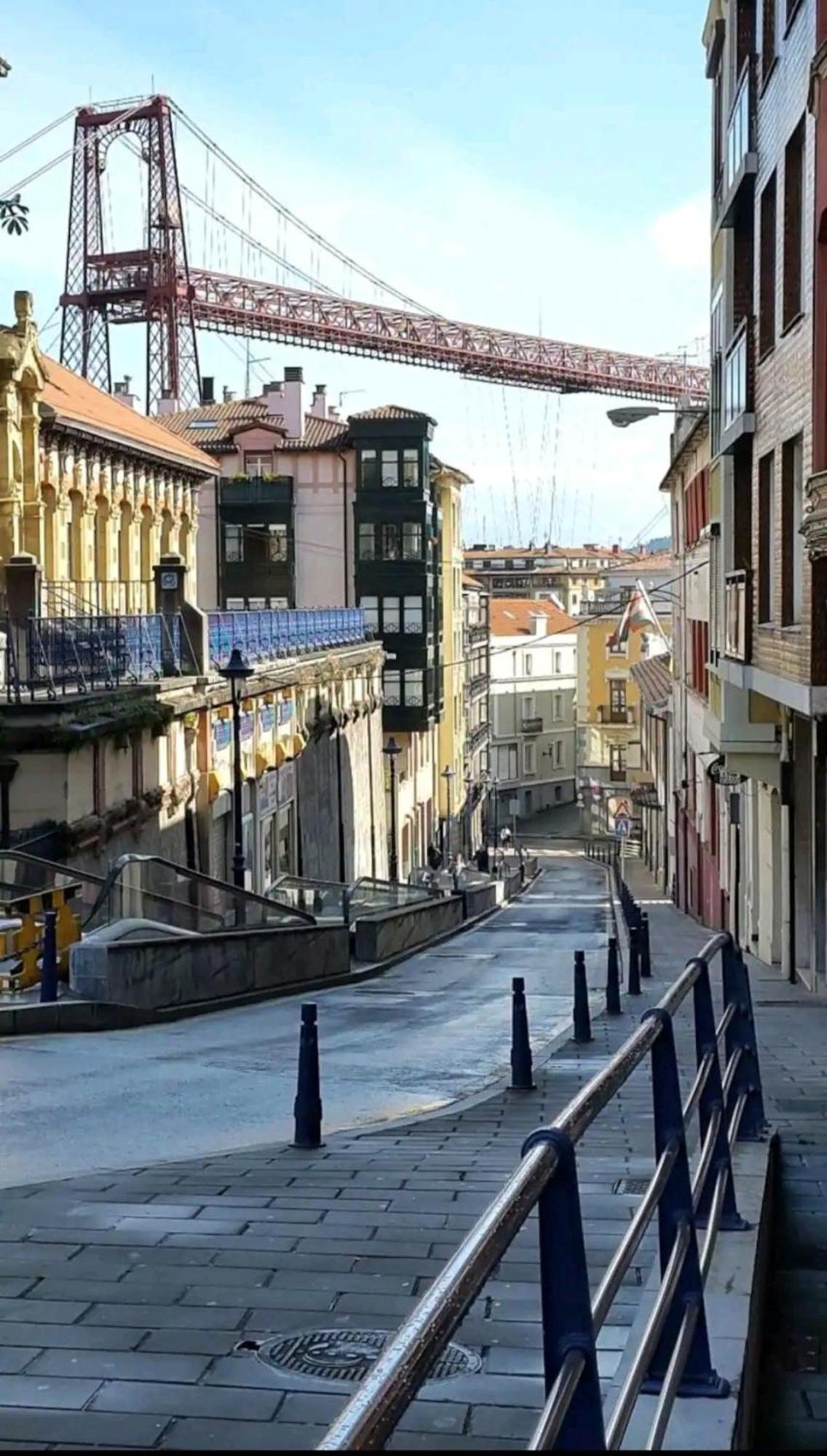 B.E.C Apto Bilbao Баракалдо Екстериор снимка